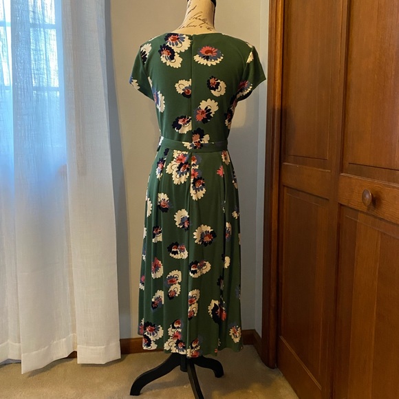 Beautiful Green Boden Knit dress - Picture 8 of 8
